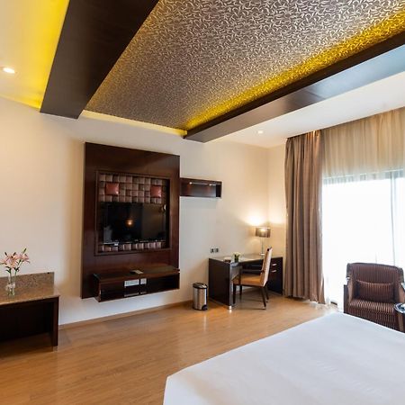Clarks Exotica Convention Resort & Spa Devanahalli Экстерьер фото