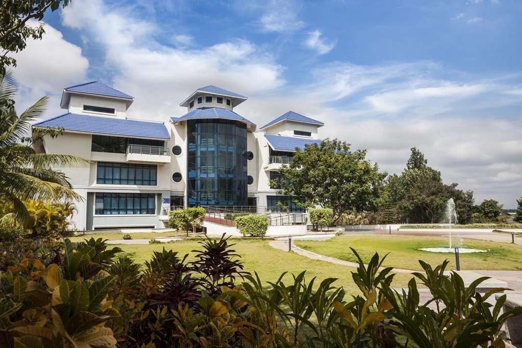 Clarks Exotica Convention Resort & Spa Devanahalli Экстерьер фото