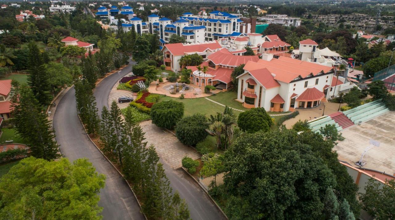 Clarks Exotica Convention Resort & Spa Devanahalli Экстерьер фото